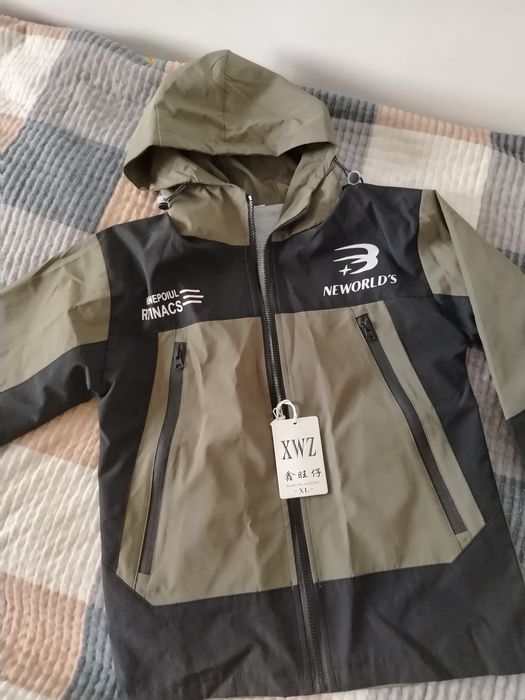 Весенняя куртка для мальчиков