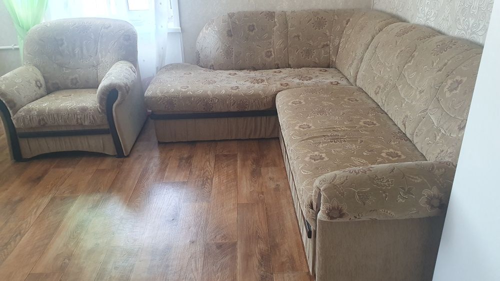 Продам диван и кресло