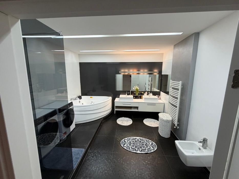 Casa de lux 800 mp cartierul verde direct de la proprietar