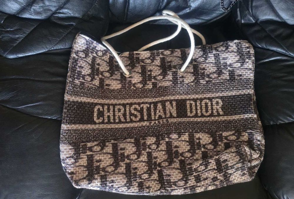 Продавам дамски чанти