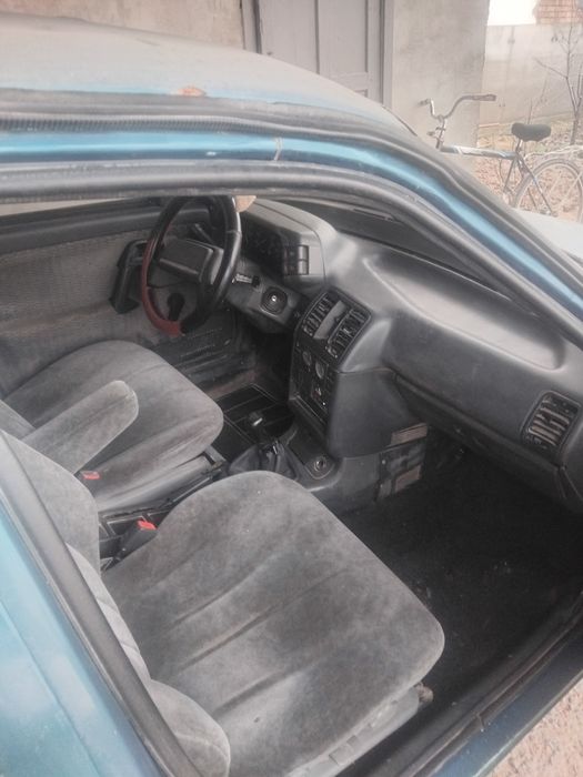 Автомобил универсал