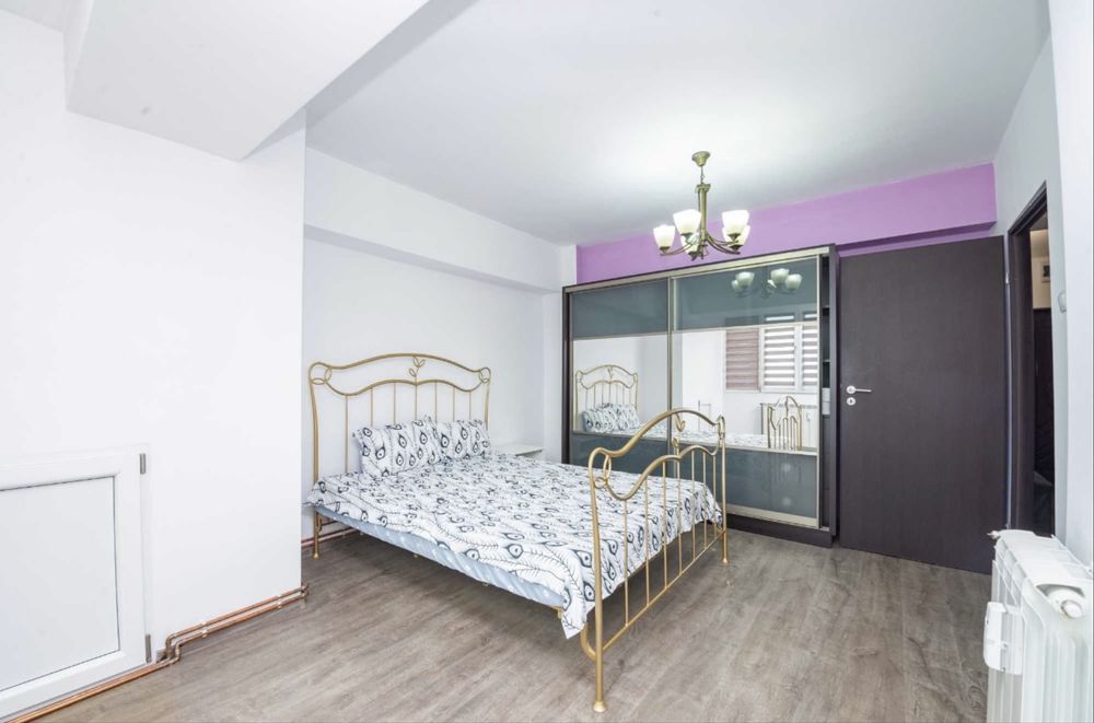 STOP! Apartament 3 camere, etaj 8/8, cartier Rovine, zona Posta