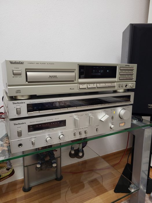 Technics SU-V5 CD Player SL-PG200A Radio Tuner ST S4
