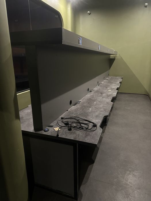 Продам столы для компьютера