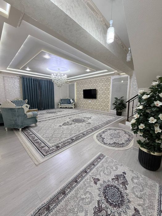 Kvartira sotiladi sergeli  7A novostroyka 6/1/3 82+150m²