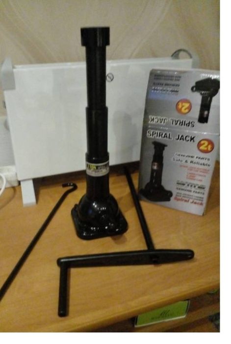 Новый редукторный домкрат