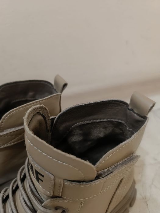 Женская кожаная обувь