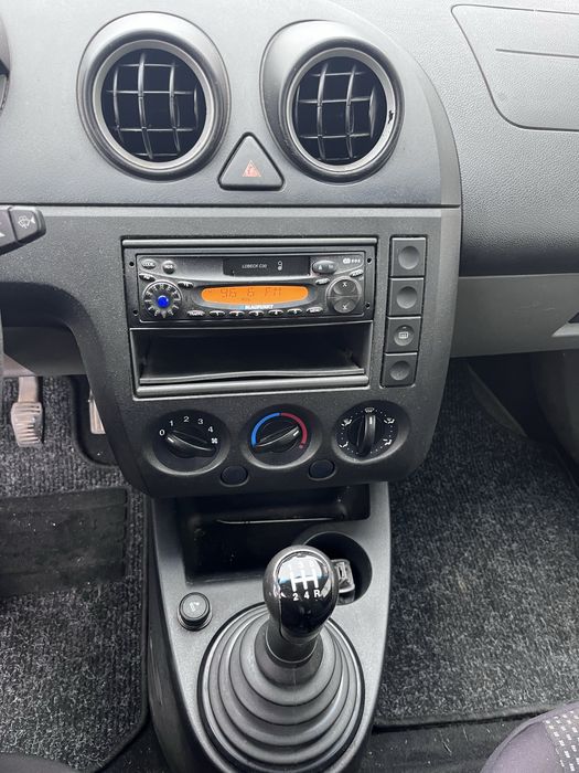 Ford Fiesta 2002  - 1.3l benzina, 3 usi
