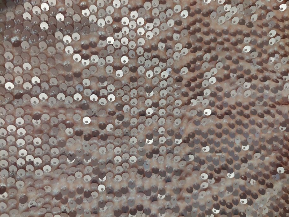 Розова рокля с пайети на МЕГЗ