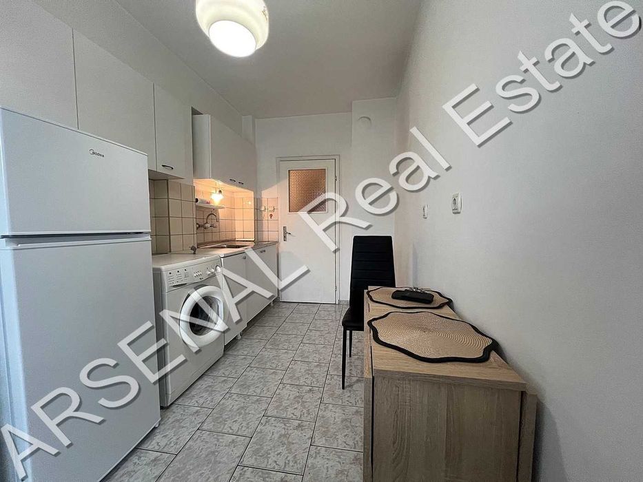 Дава се под наем Двустаен апартамент в София, Център - 73 кв.м за 530 € - Снимка #2