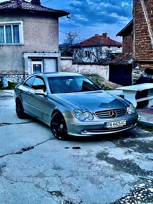 Clk270 на части колата е в отлично състояние