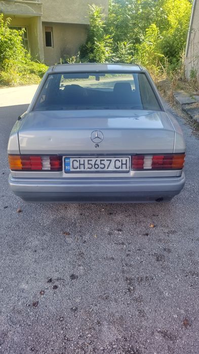 Мерцедес 190Е 2000куб.122к.с.