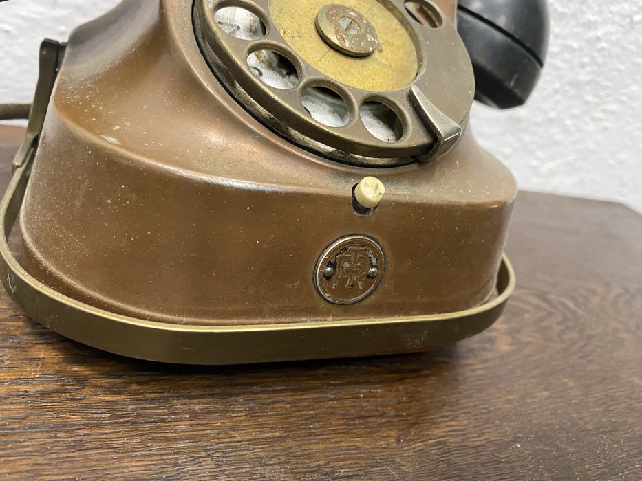Белгийски телефон RTT 56A ATEA меден корпус 1956 Белгия
