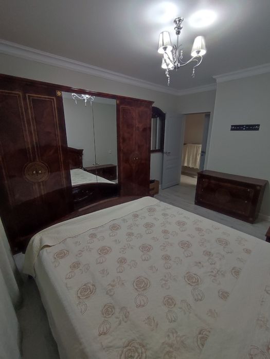 Продам Спальный Гарнитур