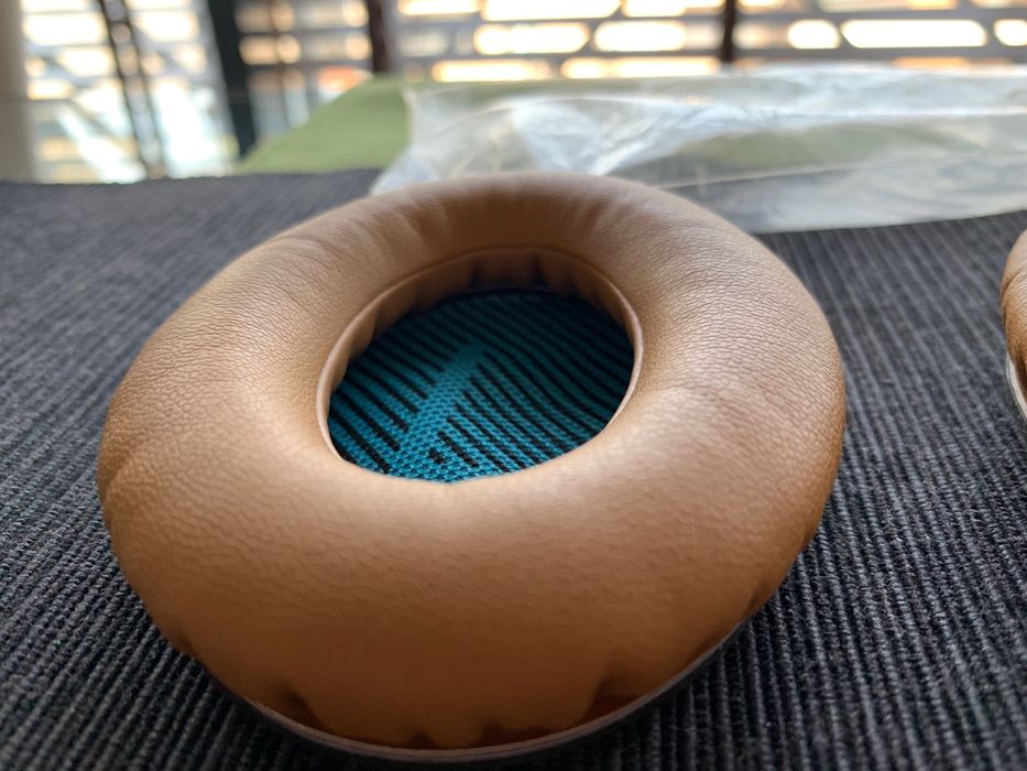 Bose QC 25 & 35 накрайници: черни,светло кафяви