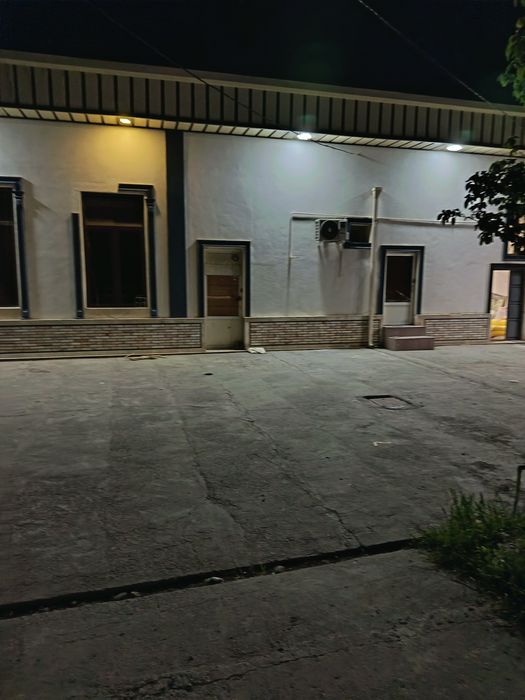 sdayotsya v arendu zdaniye 150 kvadratov gaz svet voda vse udobstva