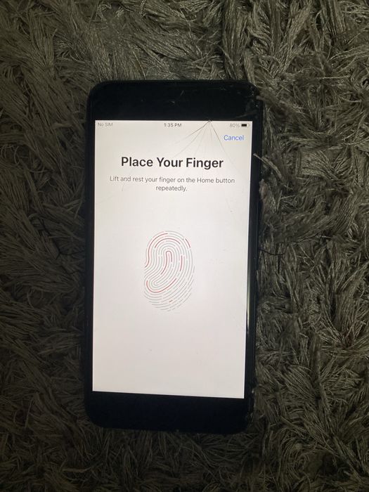 Vand Iphone 8 plus ! Functioneaza bine