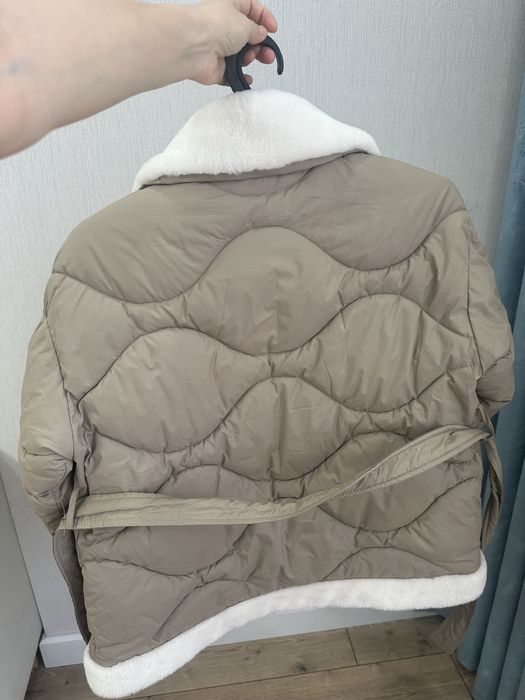 Продам куртка размер 46