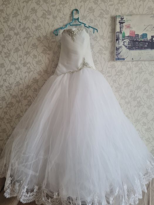 Платье свадебное