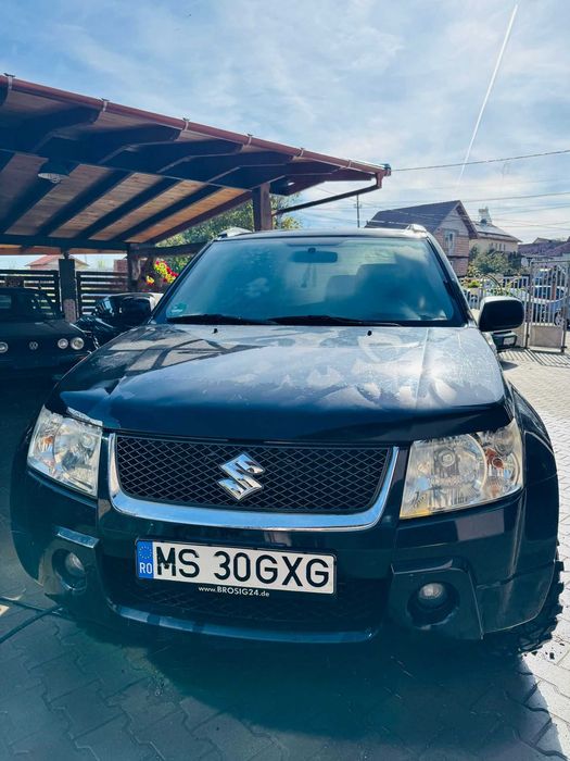 Dezmembrez sau Vand Suzuki Grand Vitara 2.0 an 2007