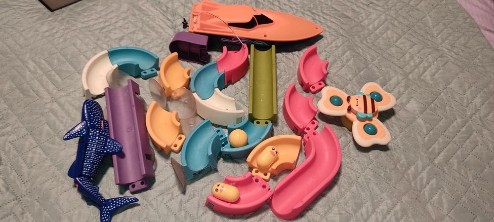 игрушки рабочие в отличном состоянии