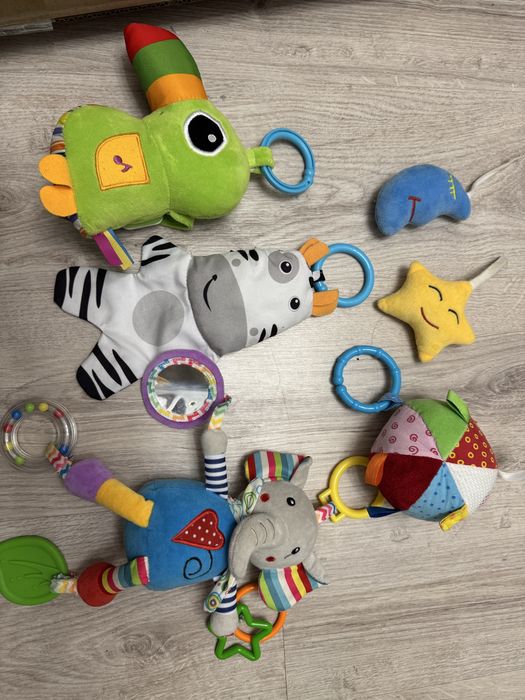 Игрушки для коляски