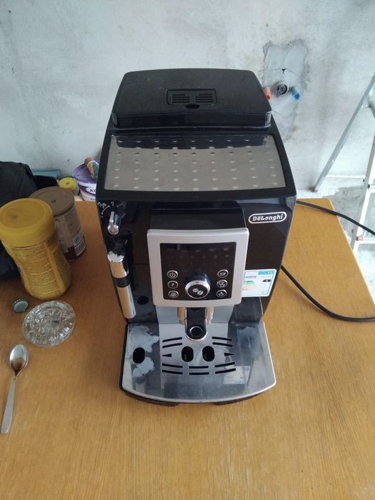 Masina de cafea DeLonghi