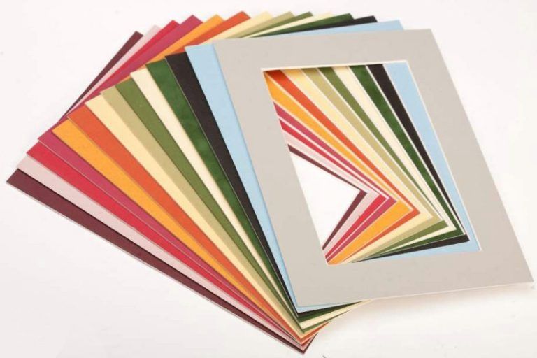 Картина вышивка в  деревянной раме