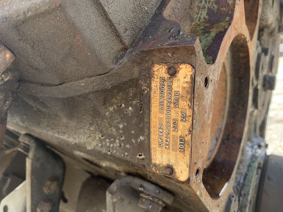 Двигател v8 със скорости