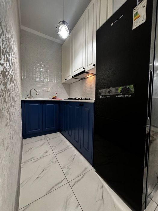 Новостройка  2х ком на 0,5 этаже в районе вокзала шоколадка