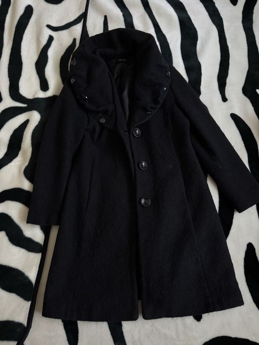 Дамско черно вълнено палто