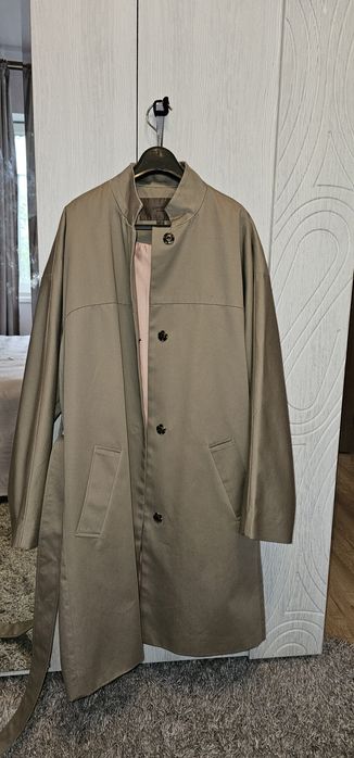 Продам плащ Cortefiel, в отличном состоянии