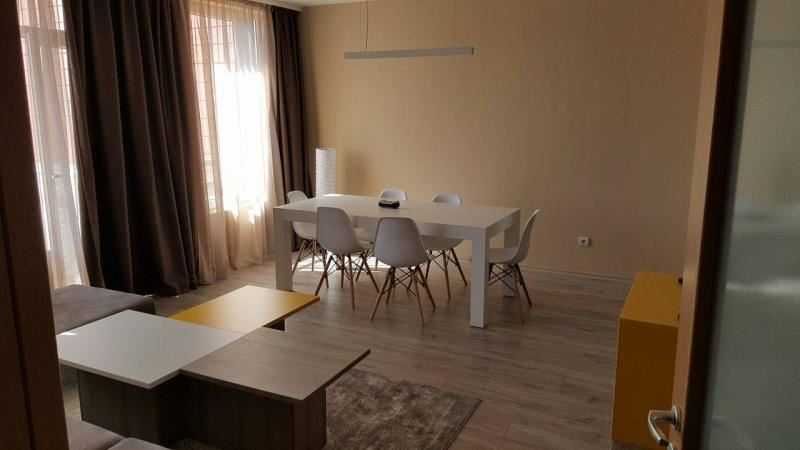 Дава се под наем Двустаен апартамент в Пловдив, Кършияка - 80 кв.м за 323.85 € - Снимка #2