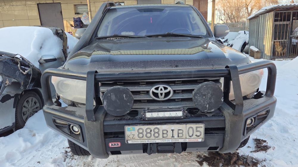 Продам бампер на крузак