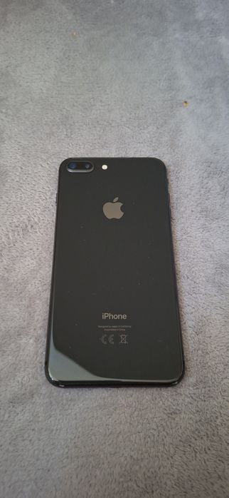 Vand schimb Iphone  8 plus black