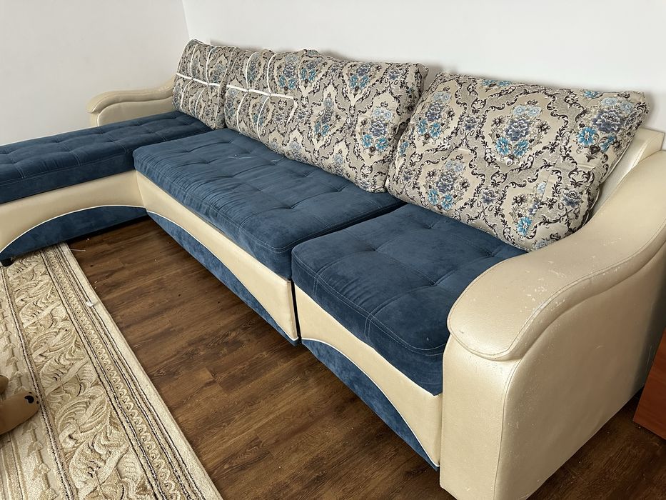 Диван в гостиную