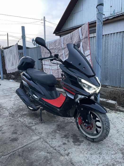 Мопед скутер мото