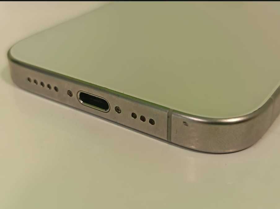 (AG41) Telefon Apple IPhone 15 Pro 256Gb B5961 - Garantie 2 ani!