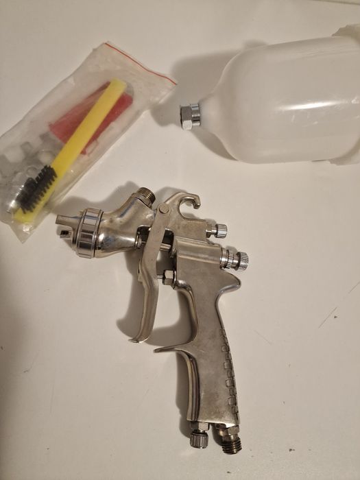 Pistol de vopsit auto  COSMIC