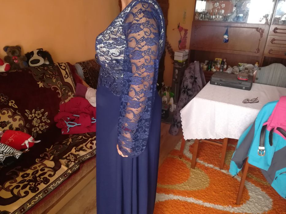 Vând rochie de gală