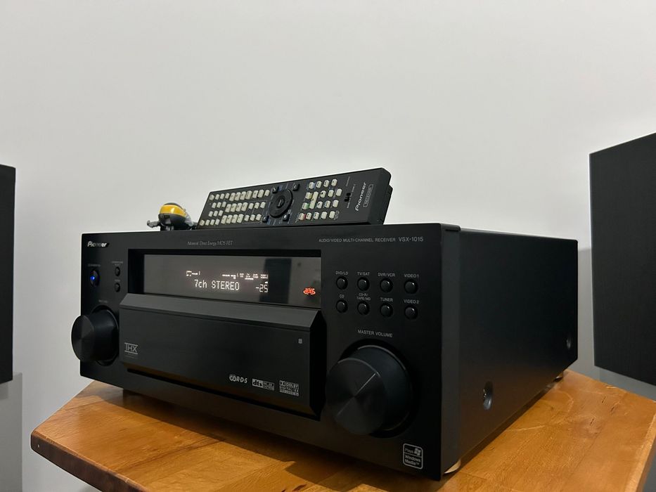 Pioneer VSX-1015  7.1 ch/ 150W la 8 ohmi