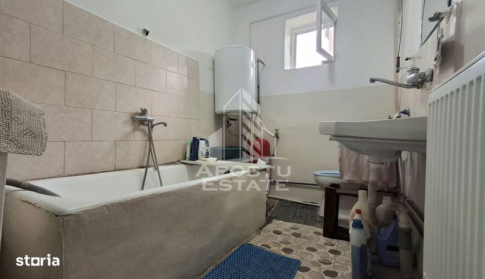 Casa 4 camere,Teren 360 mp Micalaca Garaj, Gradin