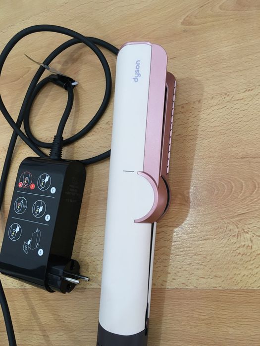 Dyson утюжок (Фен)