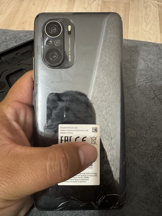 Poco F3 8/256гб продам телефон