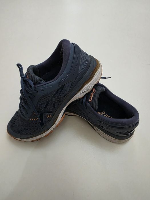 Încălțăminte Asics 37,5 de femei