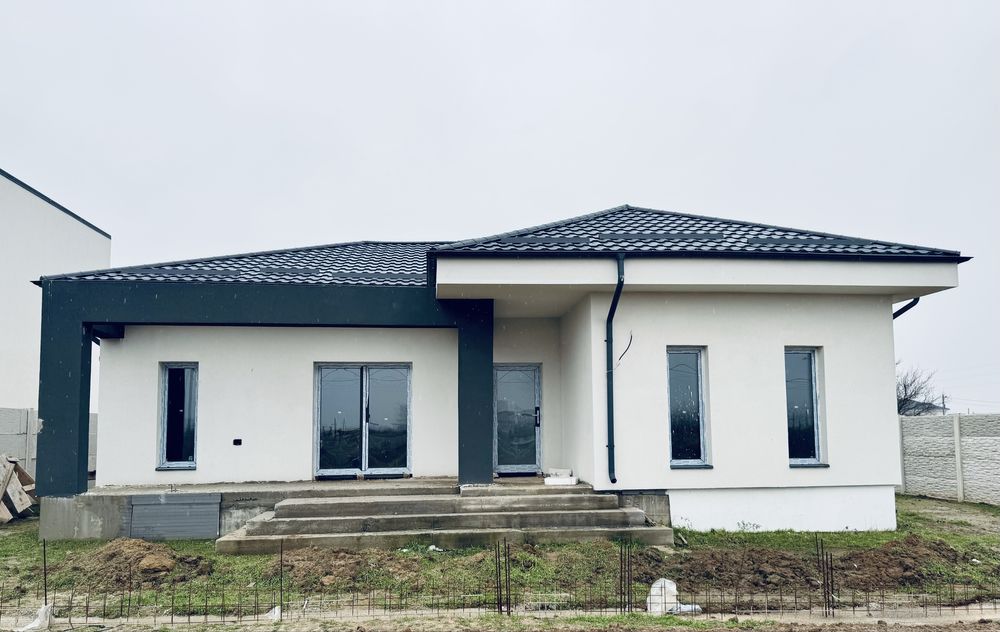 Vând casa parter - ANL Parc