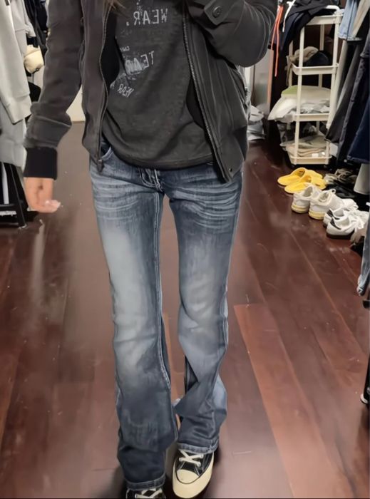 Bootcut джинсы на низкой посадке