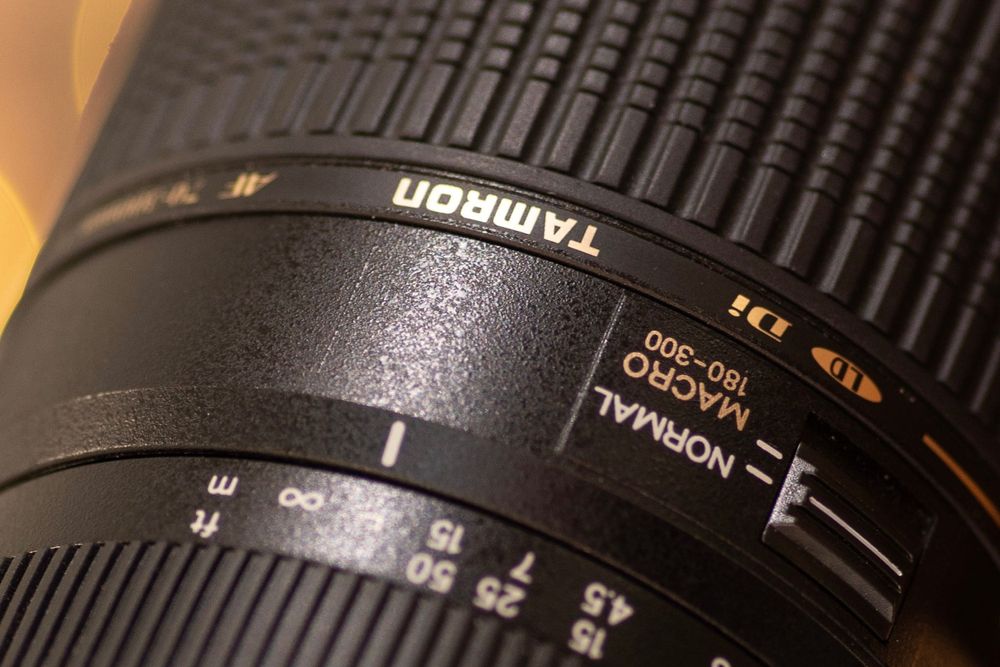 Tamron AF 70-300mm f/4-5.6 LD Di Tele-Macro обектив Канон