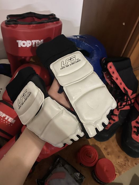 Срочно Продам Комплект Для Бокса !!