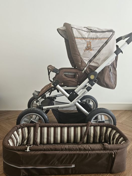 Детская коляска Baby Care.